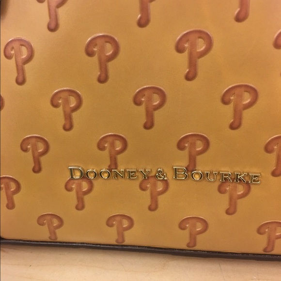 **SOLD**Dooney & Bourke Phillies Crossbody Handbag - Picture 5 of 8
